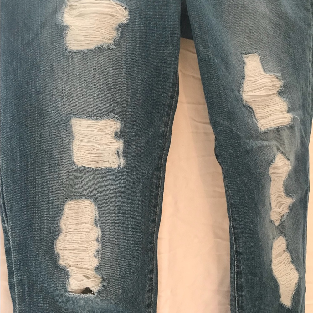 DL distressed Jeans- AMAZING DEAL